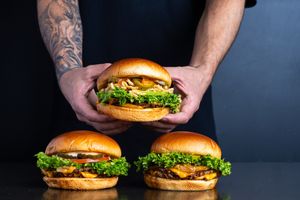  at UNiQ Burger in Scottsdale