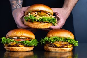  at UNiQ Burger in Scottsdale