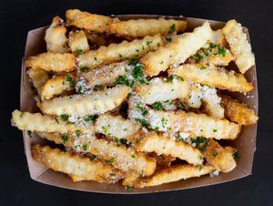  at UNiQ Burger in Scottsdale