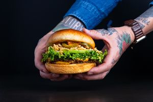  at UNiQ Burger in Scottsdale