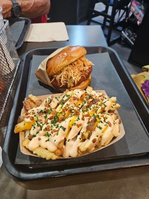  at UNiQ Burger in Scottsdale