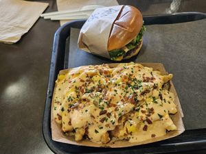 OMG best burger and loaded 🍟 fries 🍔 at UNiQ Burger in Scottsdale