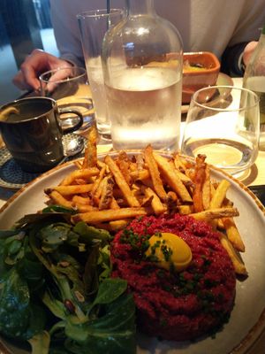 red beetroot tartare at Verdō in Brussels