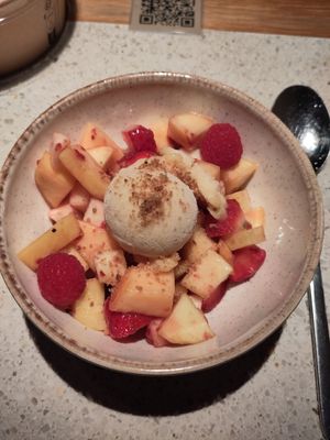 Salade de fruit at Verdō in Brussels