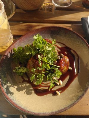 Roasted figs at Verdō in Brussels