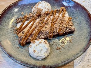 "Snickers" cake, tonka cream 11€ (May 2026 menu)  at Verdō in Brussels