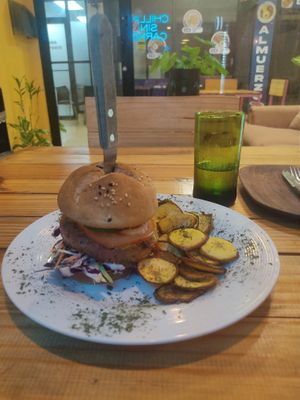 Jerk burger at Vegano O No in Panama City