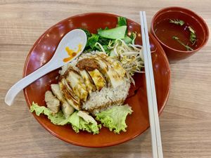 Mock chicken rice   at Yi Su Pin 一素品 - Chinatown in Central Singapore