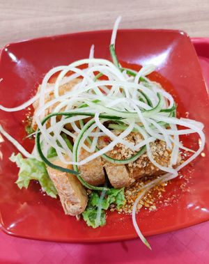 Fried Beancurd with Thai Sauce at Yi Su Pin 一素品 - Chinatown in Central Singapore