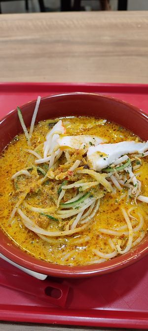 Laksa, S$5.00 at Yi Su Pin 一素品 - Chinatown in Central Singapore