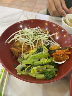 Thai chicken rice set   at Yi Su Pin 一素品 - Chinatown in Central Singapore