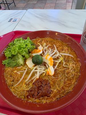 My preference as I asked for NO parsley and tofu, otherwise these ingredients be there 😋 at Yi Su Pin 一素品 - Chinatown in Central Singapore