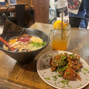 Comida deliciosa, espectacular atención al cliente y espacio limpio. Recomiendo mucho los combos. at Vegan Ramen Mei - Condesa in Mexico City