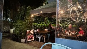 Outside seating   at Vegan Ramen Mei - Condesa in Mexico City