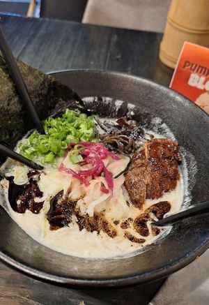 Shiro Tonkotsu 🍜

Definitivamente uno de mis favoritos 🫶🏻 at Vegan Ramen Mei - Condesa in Mexico City