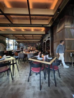 Interior ambiance   at Planta Queen in Chicago