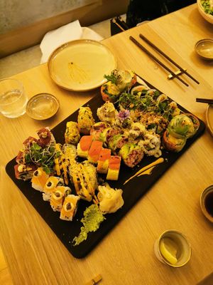 Omakase deluxe for 2 at Bloom Sushi - Quartier des Spectacles in Montreal