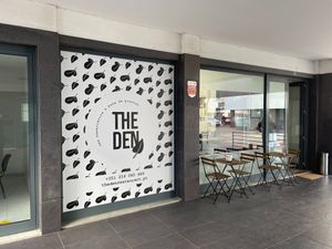 Outside at The Den - A plant-based experience in Oeiras