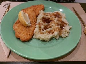 Schnitzel at The Den - A plant-based experience in Oeiras