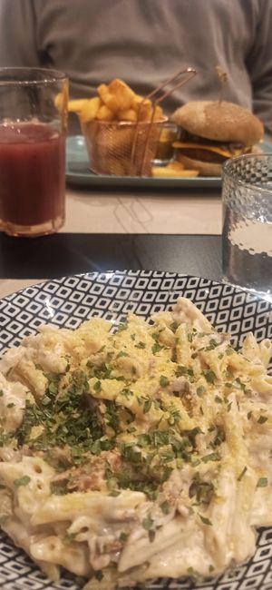  at The Den - A plant-based experience in Oeiras