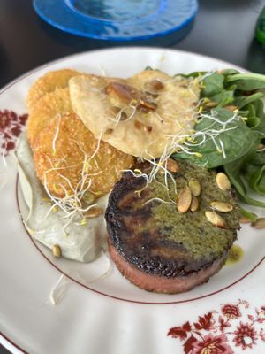   at The Den - A plant-based experience in Oeiras