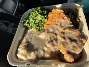 Country Fried Steak, mashed potatoes and gravy, kale, green beans  #Veganuary at Adina's Vegan Cuisine in St Louis