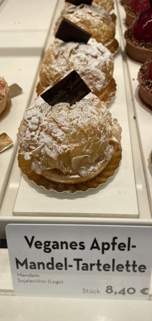   at Isabella Pâtisserie in Munich