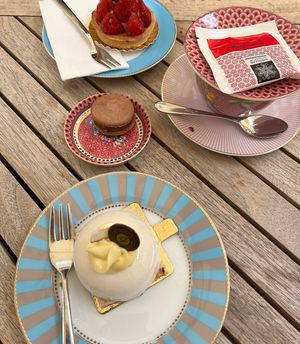 Coconut & pineapple   at Isabella Pâtisserie in Munich