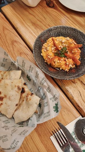 Hummus (you need to request it vegan if not has yoghurt) at Garden Pizza Terrassa in Terrassa