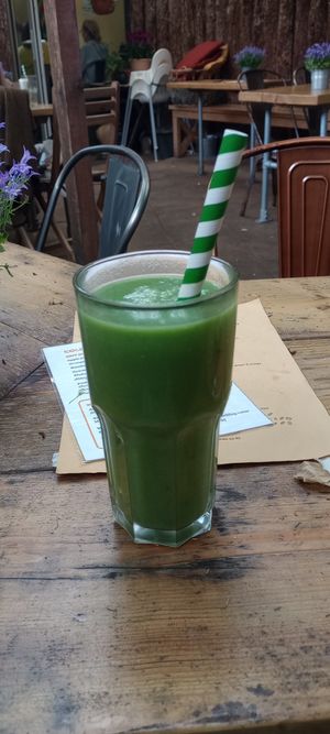 Green smoothie at The Nectar House in Bristol