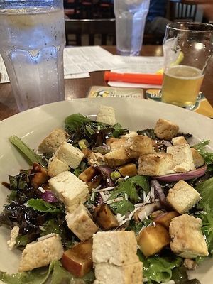 Peach salad with tofu at Hoppin' Frog Brewery in Akron