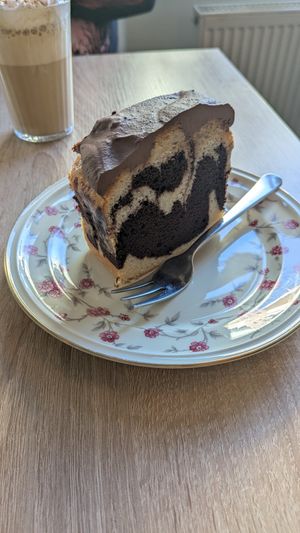 Vegan marble cake at Fika Ladencafé in Munich