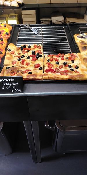 Best focaccia 😍 at The Sanctuary in Berlin