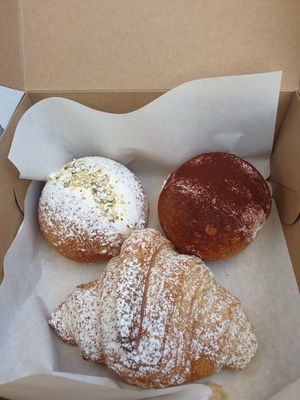 Vegan Brioche: Pistaccio and chocolate, Croissant at The Sanctuary in Berlin