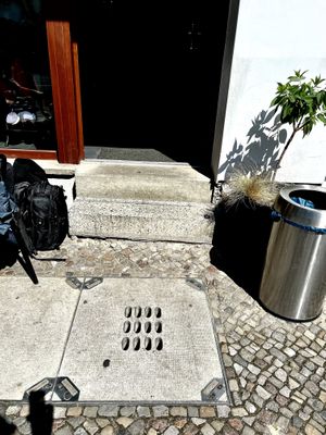 Accessibility: 2 steps to the entrance  at The Sanctuary in Berlin