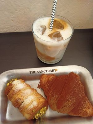 Cannolo pistacchio and Choco cornetto at The Sanctuary in Berlin