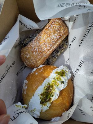 Süßes at The Sanctuary in Berlin