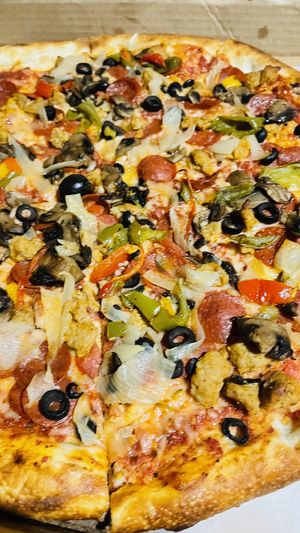 This is what their “veggie” pizza looks like.   at Pie Hole in Fort Pierce