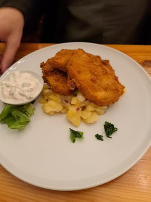 Sellerieschnitzel at Schlicht Vegan in Vienna