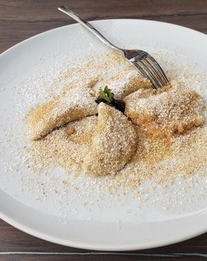 Powidltascherl at Schlicht Vegan in Vienna