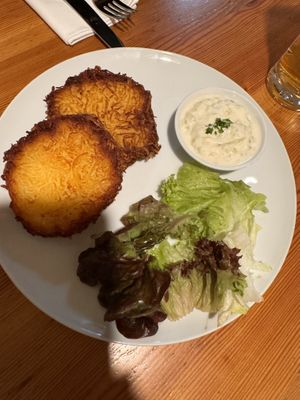 Katoffelpuffer  at Schlicht Vegan in Vienna