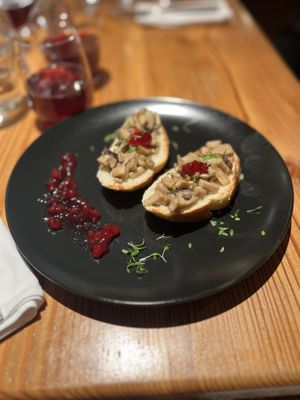   at Schlicht Vegan in Vienna