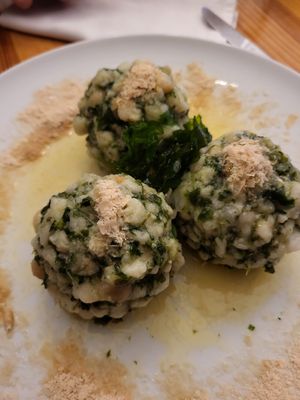 Spinatknödel - must try at Schlicht Vegan in Vienna