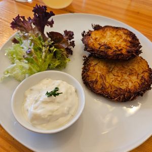 Kartoffelpuffer at Schlicht Vegan in Vienna