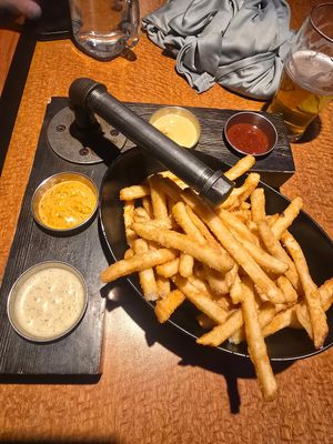 Fry and sauce flight at Trail Life Brewing in Grand Junction