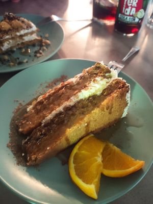 Vegan carrot cake 😋 at La Vida in Denia