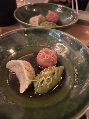 Momos 3 colori  at NORI WAY in Milan