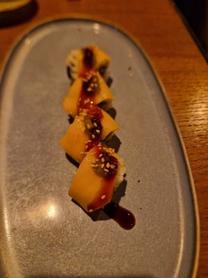Uramaki sweet unaghi at NORI WAY in Milan