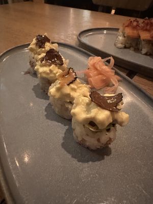 Truffle sushi  at NORI WAY in Milan