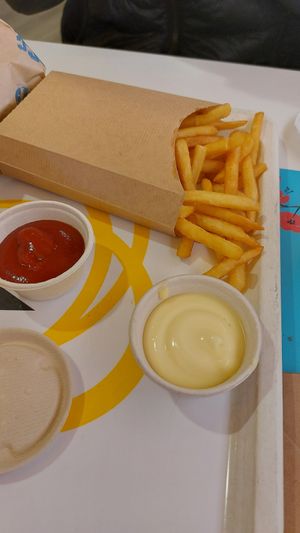  at NIC Veg Burger Restaurant in Stuttgart